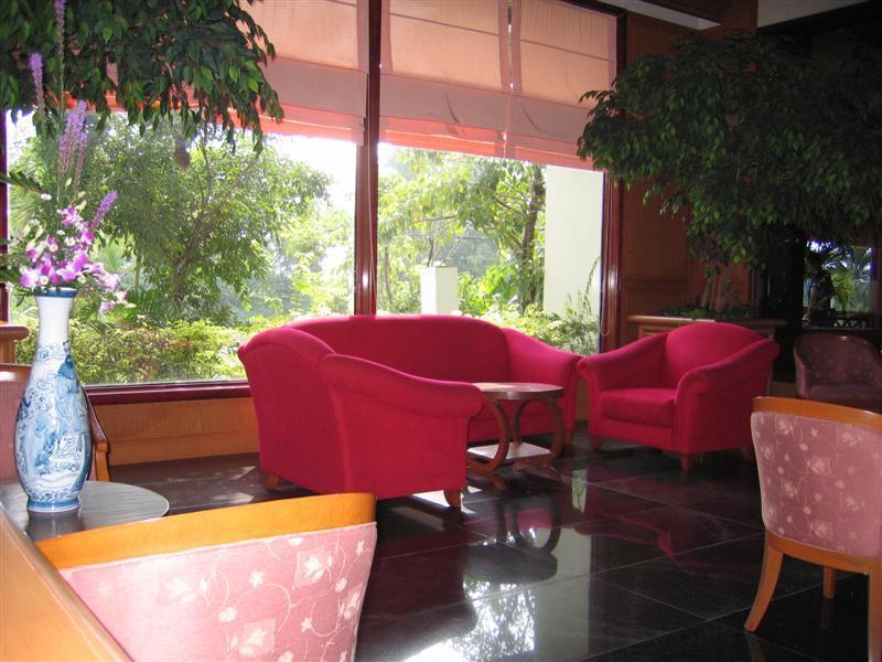 Pathumthani Place Hotel Esterno foto