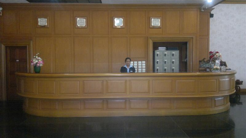 Pathumthani Place Hotel Esterno foto