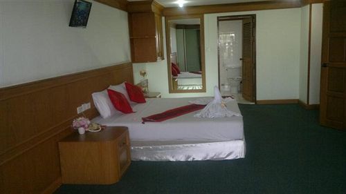 Pathumthani Place Hotel Esterno foto